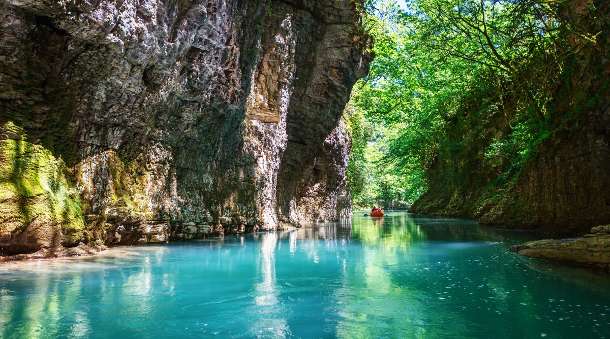 10 გასაოცარი ადგილი საქართველოში, რაც უნდა ნახო